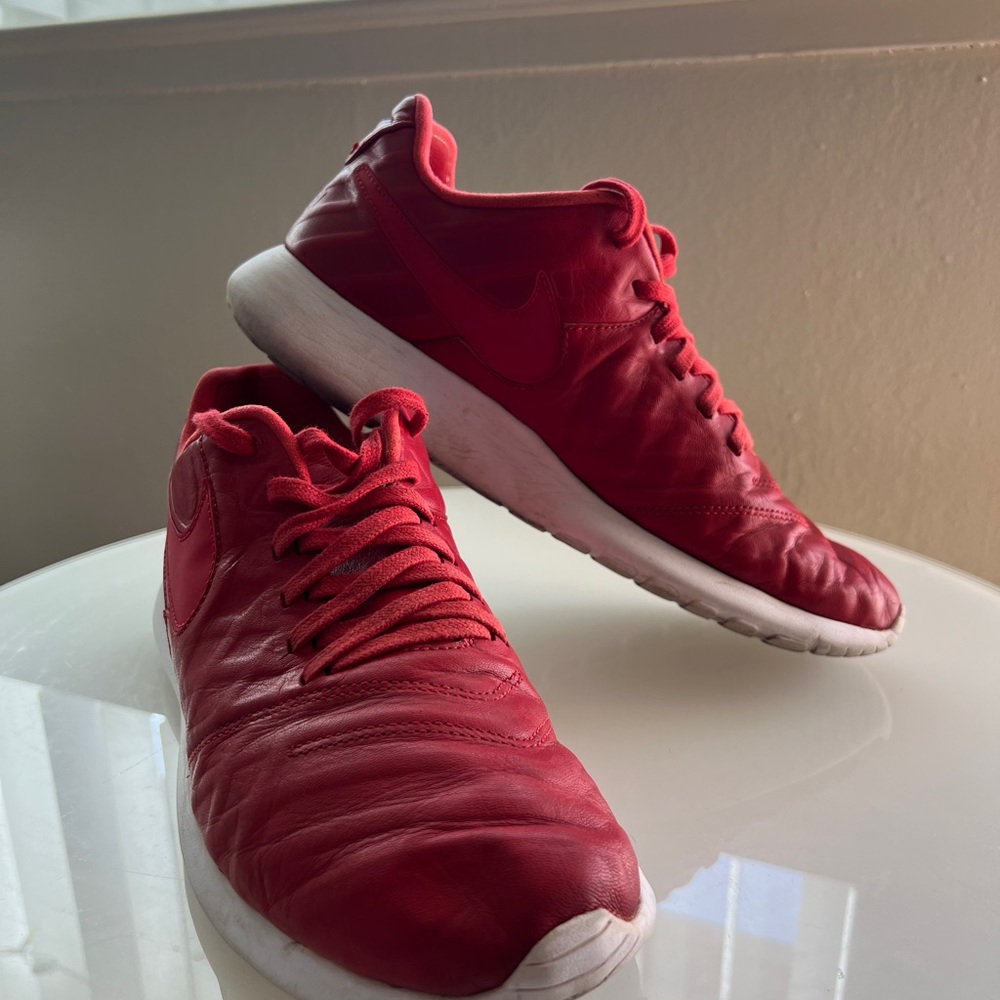 Nike ROSHE TIEMPO VI QUICK STRIKE SIZE US9 ( EUR42.5) LIGHT WEIGHT (leather)